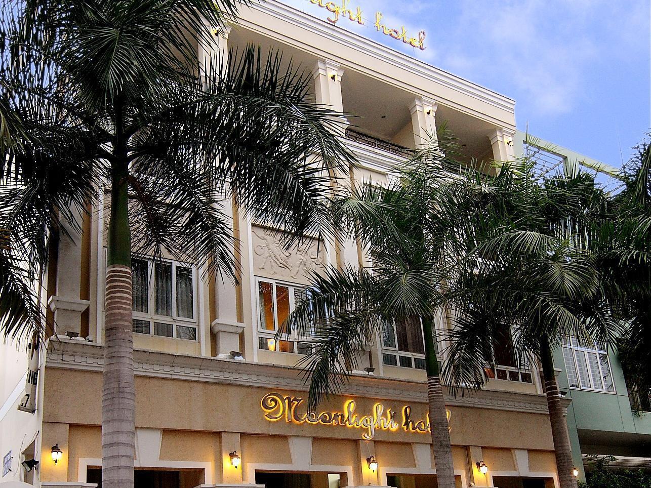 Moonlight Hotel Saigon South