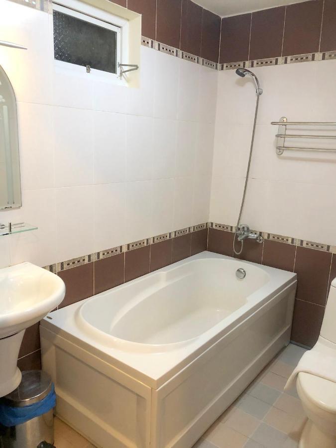 Moonlight Hotel Saigon South 2*